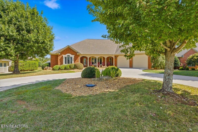 104 Wesa Tr, Vonore, TN 37885
