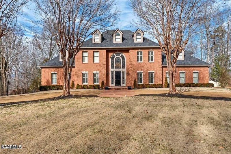 104 Westview Ln, Oak Ridge, TN 37830