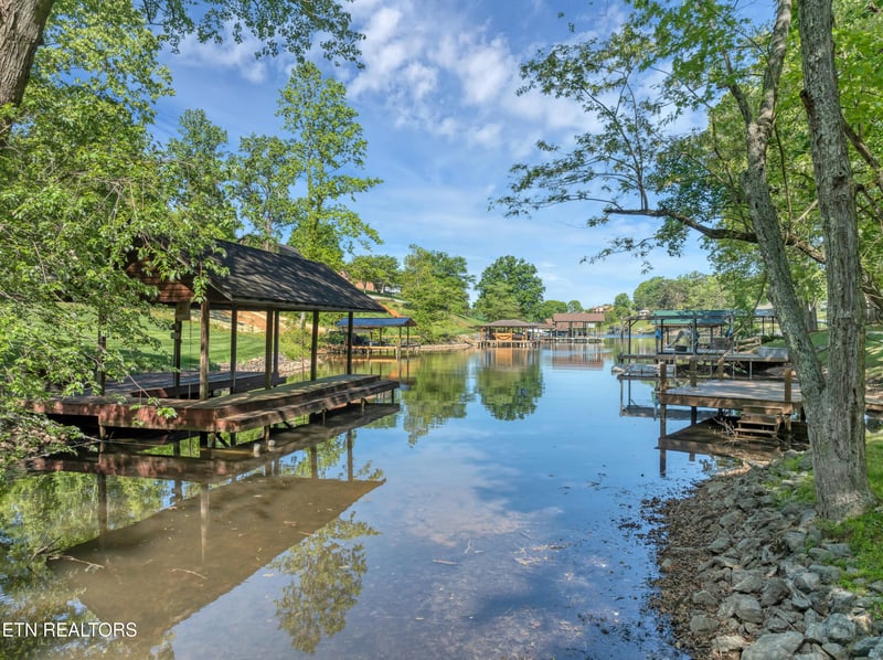 1040 Chula Vista Dr, Friendsville, TN 37737