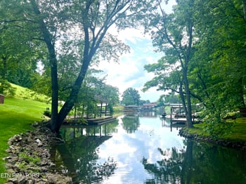 1040 Chula Vista Dr, Friendsville, TN 37737