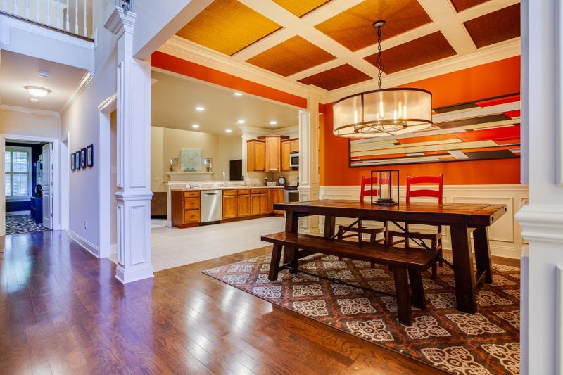 1040 Gothic Manor Way, Knoxville, TN 37923
