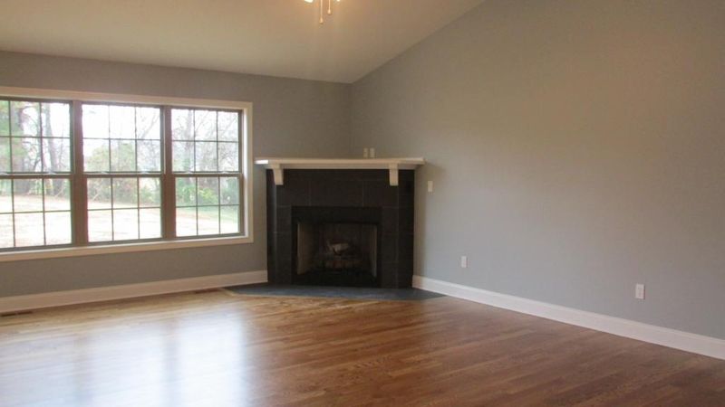 1040 Panorama Dr, Maryville, TN 37801