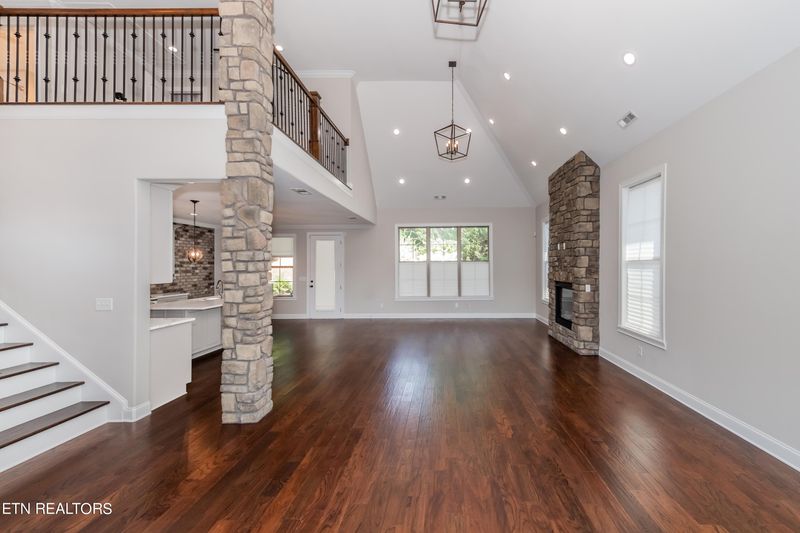 10400 Kates Path Ln, Knoxville, TN 37932