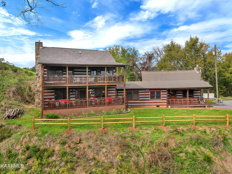 1041 Cedar Springs Valley Rd, Sevierville, TN 37876