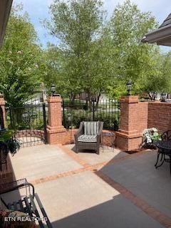 1041 Fine Glen Dr, Sevierville, TN 37862