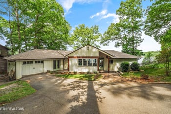 1041 Pioneer Cir, Friendsville, TN 37737