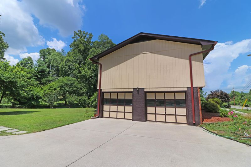 10412 Diane Dr, Knoxville, TN 37922