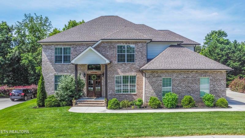 10412 Meadow Ridges Ln, Knoxville, TN 37922