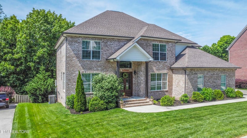 10412 Meadow Ridges Ln, Knoxville, TN 37922