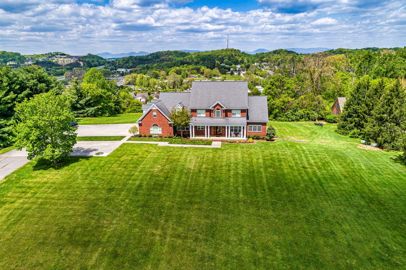 10417 Bob Gray Rd, Knoxville, TN 37932