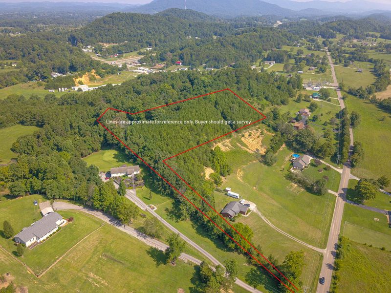10419 Old Rutledge Pk, Mascot, TN 37806