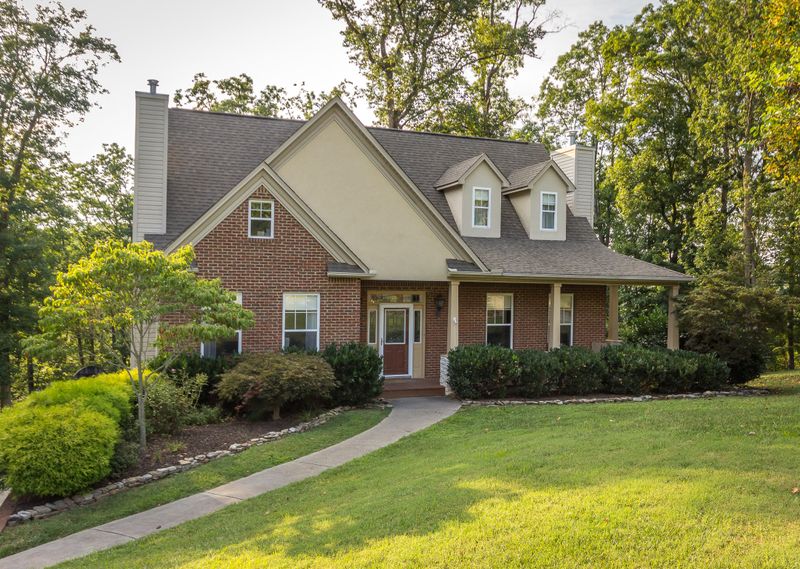 1042 Rhett Cir, Morristown, TN 37814