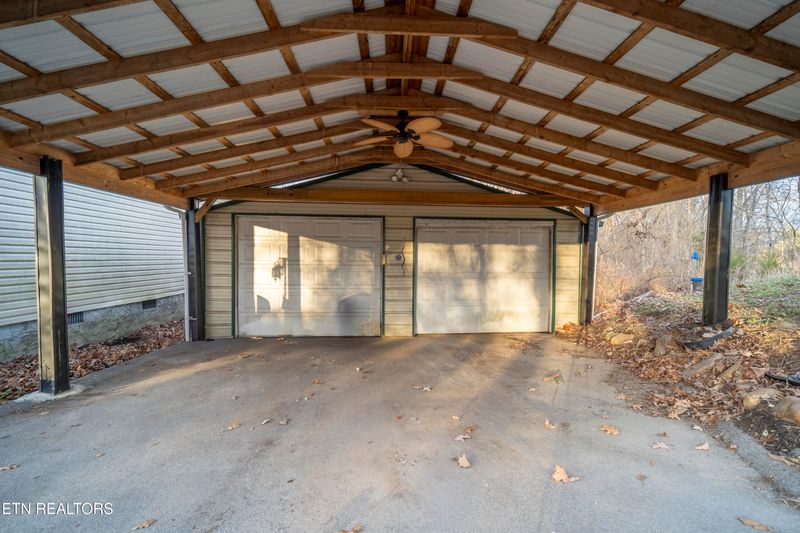 10423 Slemp Rd, Kodak, TN 37764