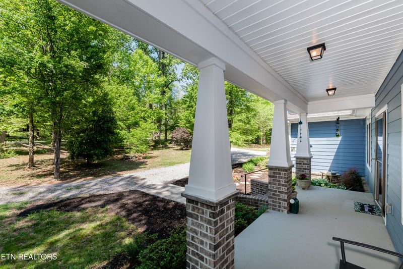 10428 Rather Rd, Knoxville, TN 37931