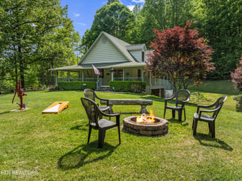 1043 Reagan Springs Rd, Townsend, TN 37882