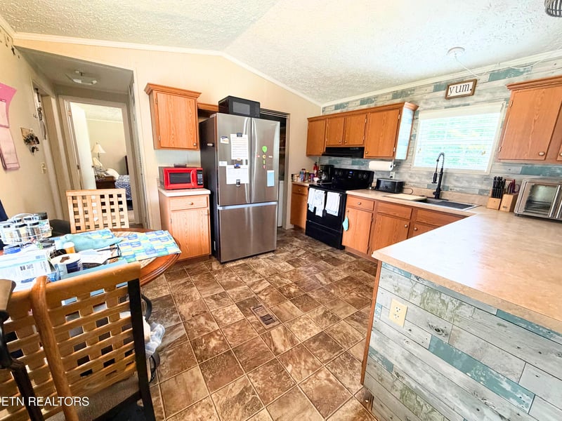 1043 Sitting Bull Point, Crossville, TN 38572