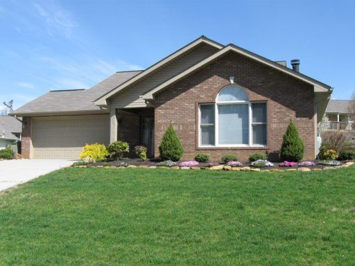 1043 Willow, Maryville, TN 37804