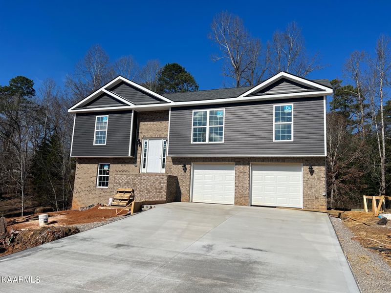 1044 Chris Dale Dr, Seymour, TN 37865