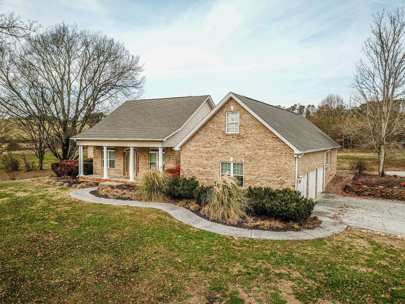 1044 Kodak Rd, Kodak, TN 37764