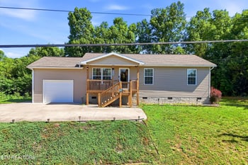 1044 Lake Smoky Rd, Sevierville, TN 37876