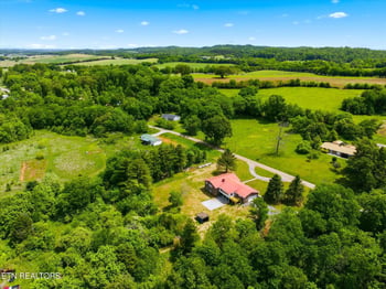 1044 Old Lee Hwy, Philadelphia, TN 37846