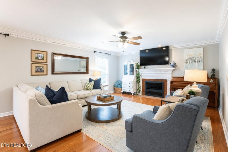 1044 Paddington Rd, Knoxville, TN 37922