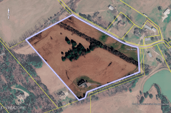 1044 Smith Valley Rd, Lenoir City, TN 37772