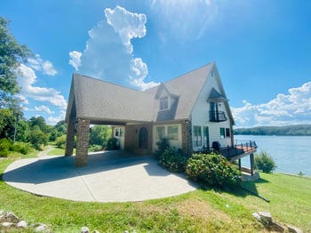 1045 Clayton Dr, Friendsville, TN 37737