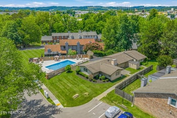 10456 Laura Lee Ln, Knoxville, TN 37922