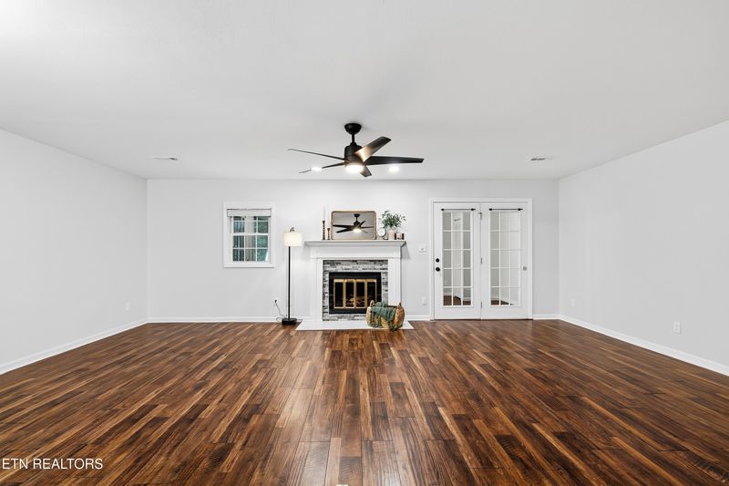 10468 Laura Lee Ln, Knoxville, TN 37922
