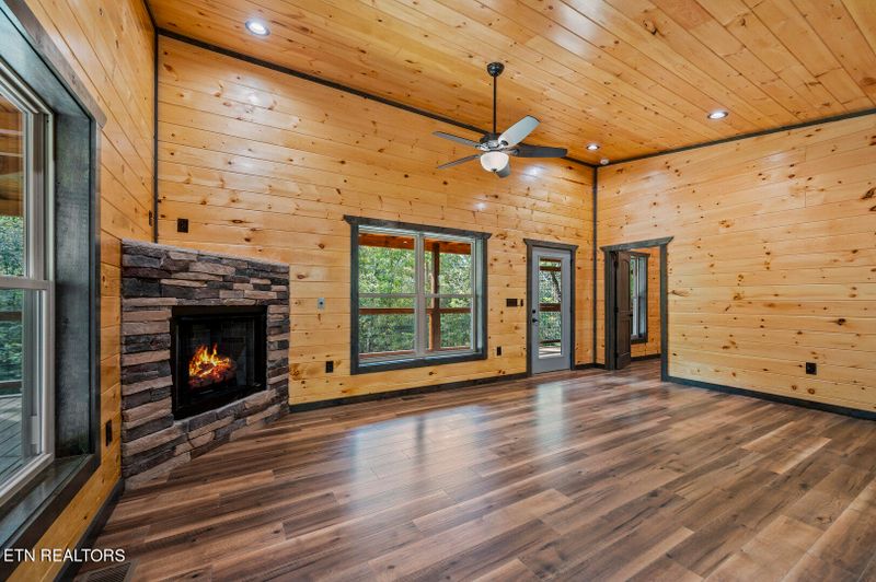 1047 Pleasure Rd, Sevierville, TN 37876