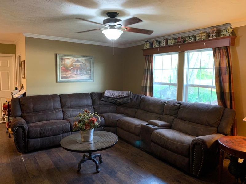 1048 W Union Valley Rd, Seymour, TN 37865