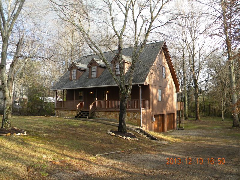 1049 Chris Dale Dr, Seymour, TN 37865