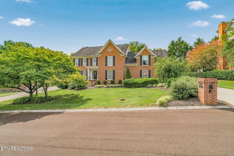 1049 Hayslope Dr, Knoxville, TN 37919