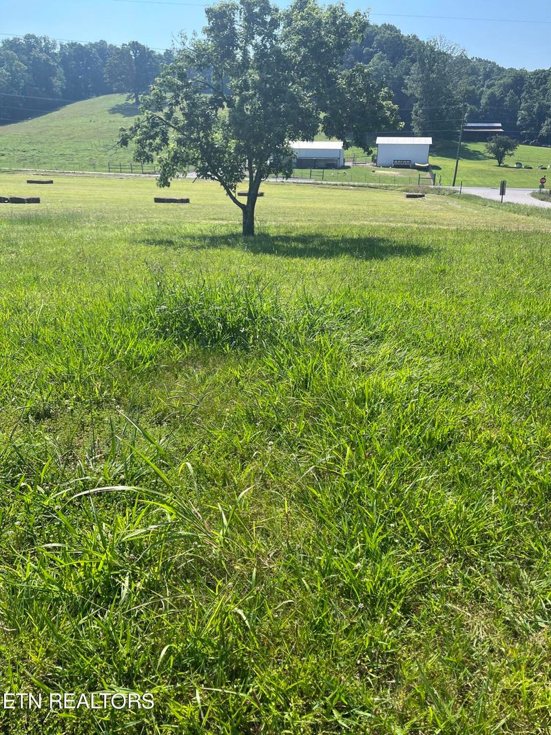 1049 Old Dutch Valley Rd, Clinton, TN 37716