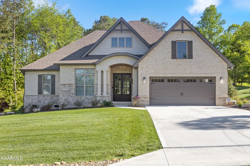 105 Amega Ln, Loudon, TN 37774