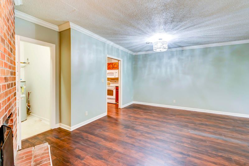105 Arcadia Ln #Apt E, Oak Ridge, TN 37830