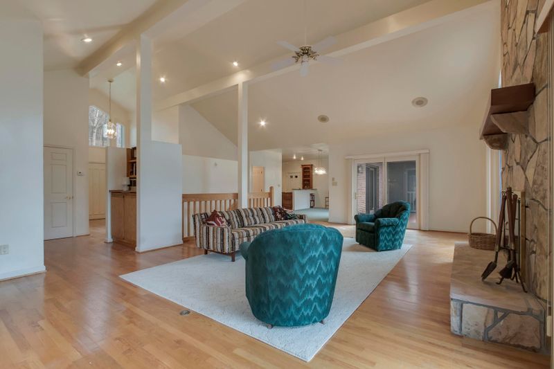105 Bendamere Dr, Kingston, TN 37763