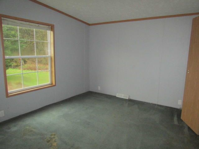 105 Bunch Ln, Clinton, TN 37716