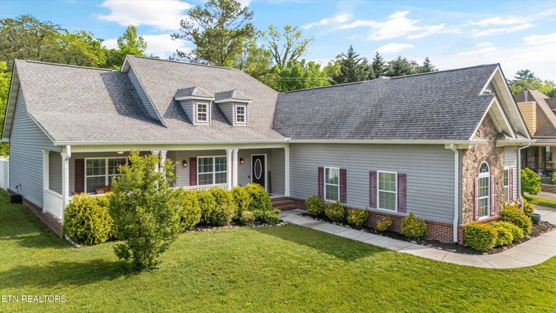 105 Cascade Ln, Oak Ridge, TN 37830