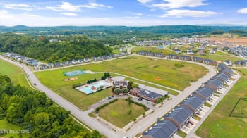 105 Cedarberry St, Oak Ridge, TN 37830