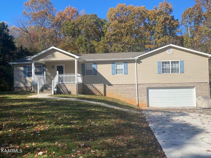 105 Clearview Dr, Rockwood, TN 37854