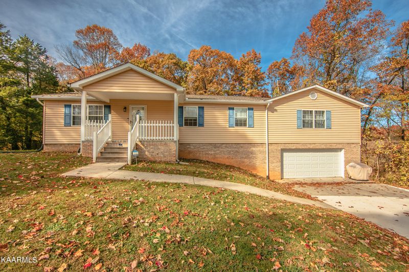 105 Clearview Dr, Rockwood, TN 37854