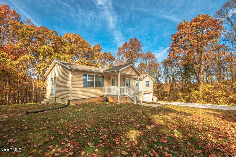 105 Clearview Dr, Rockwood, TN 37854