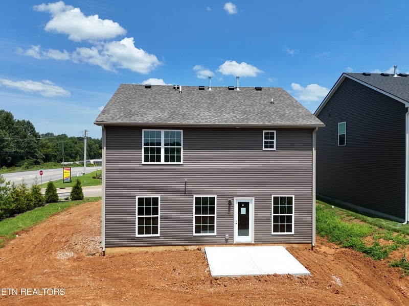 105 Clover Meadow Ln, Maryville, TN 37801