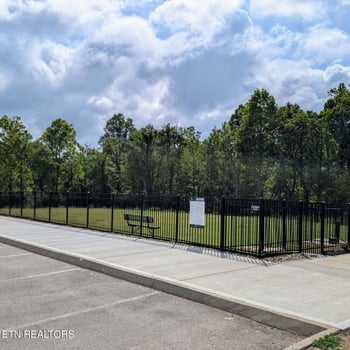 105 E Fortenberry St, Oak Ridge, TN 37830