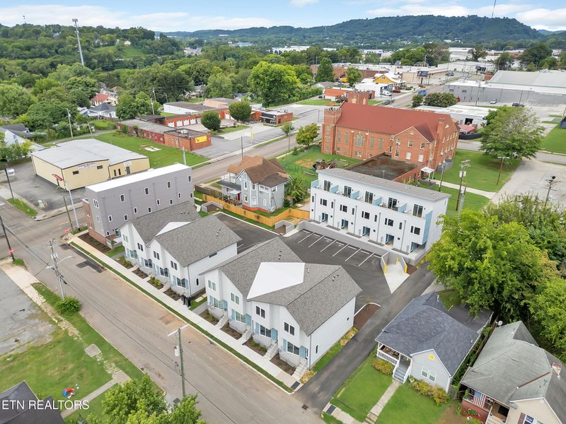 105 E Oldham Ave #102, Knoxville, TN 37917