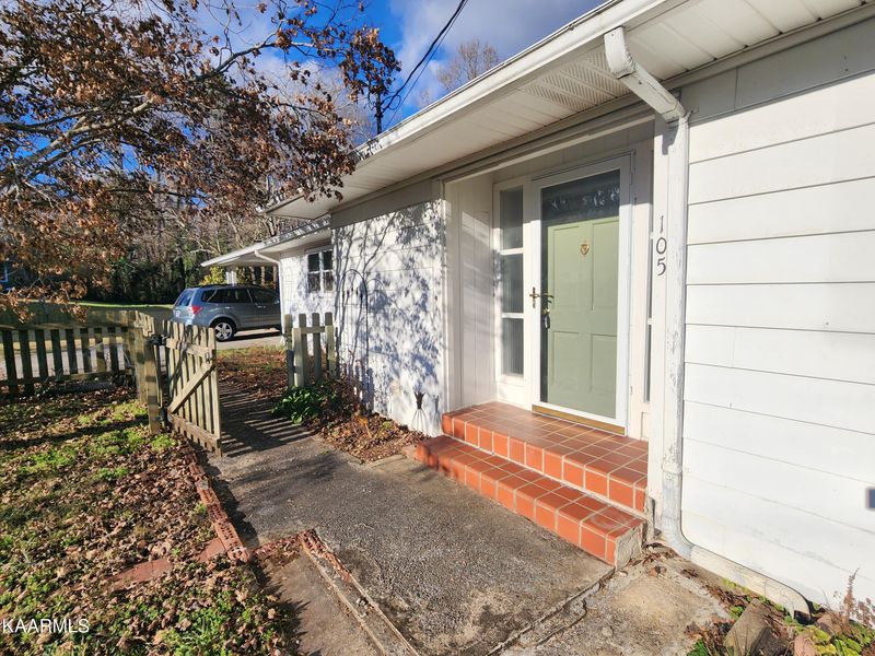 105 Euclid Pl, Oak Ridge, TN 37830