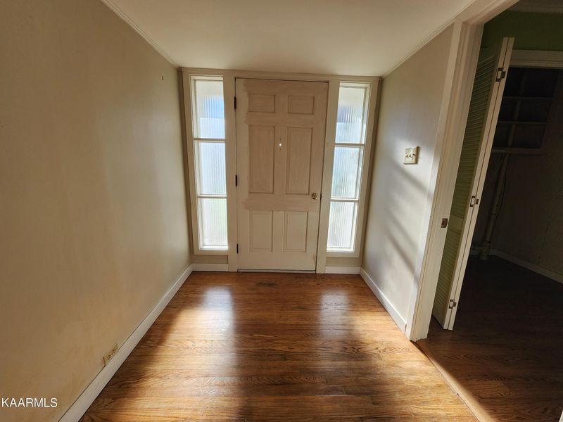 105 Euclid Pl, Oak Ridge, TN 37830