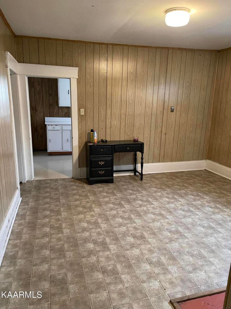 105 Euclid St, Athens, TN 37303